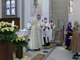 Diözesale Aussendung der Sternsinger des Bistums Fulda in St. Crescentius (Foto: Karl-Franz Thiede)